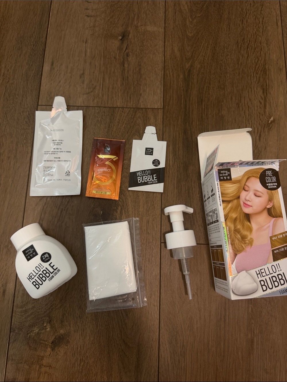 Hello Bubble Foam Color Pre-Color Primer - Picture 5 of 5